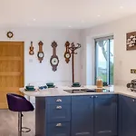 Vakantiehuis 4 Bed In Raw Oc-c30341 Hawsker