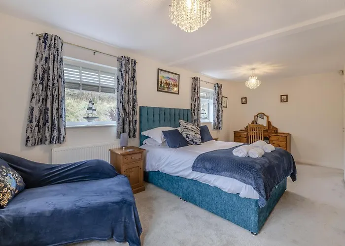 Holiday home 4 Bed In Raw Oc-c30341