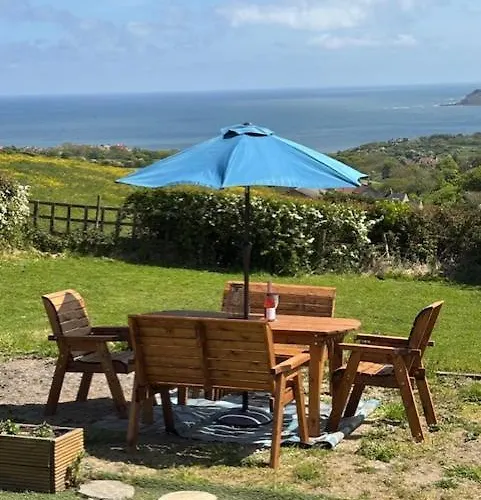 4 Bed In Raw Oc-c30341 Holiday home