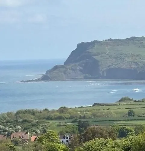 4 Bed In Raw Oc-c30341 Holiday home Hawsker