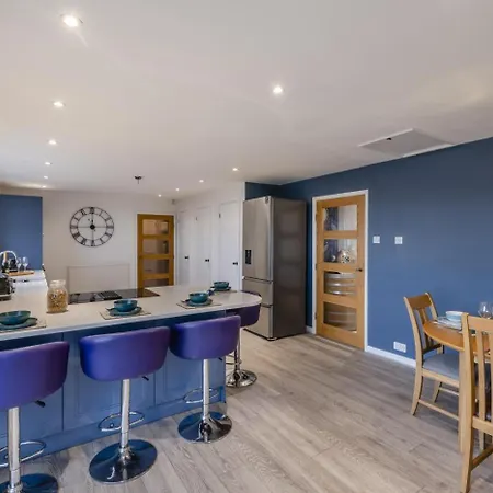 4 Bed In Raw Oc-c30341 بيت للعطل Hawsker
